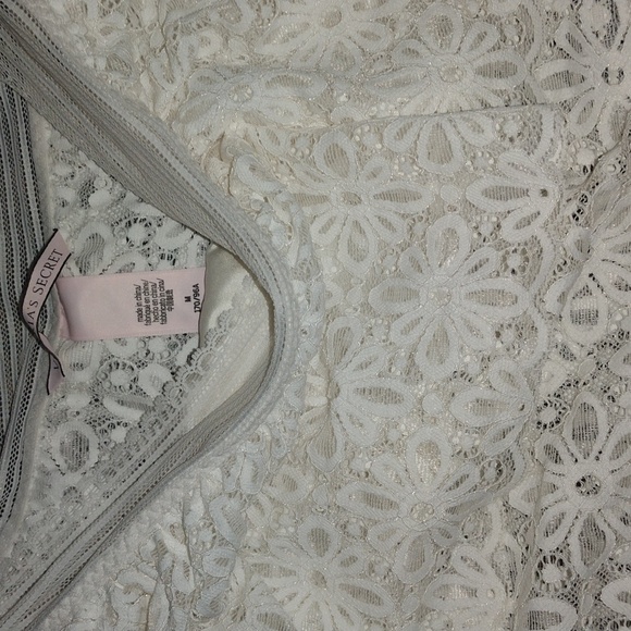 Victoria's Secret White Lace Chemise with Ruffle Bodysuit Size m - Picture 11 of 12